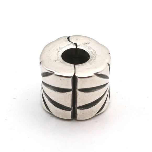 Authentic PANDORA Sunburst Clip Charm -790210 - Picture 8 of 12